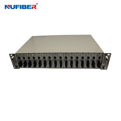 카드 유형 미디어 컨버터 NF-R1600D-2U를 위한 16 슬롯 19 &quot; 2U 랙 마운트 서버 섀시